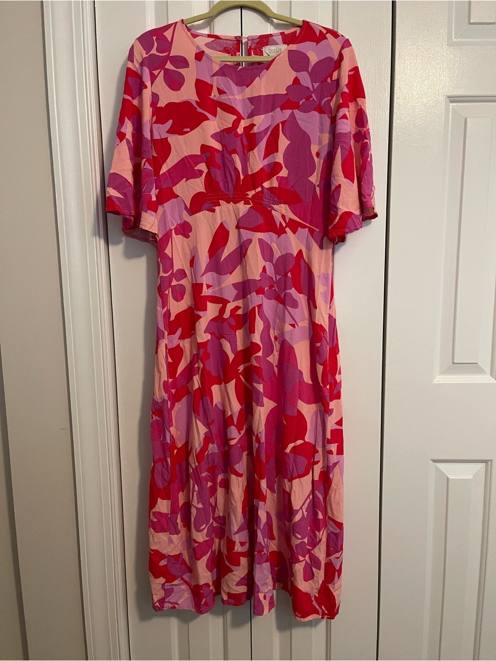 Stella Morgan Floral Print Pink & Red Dress